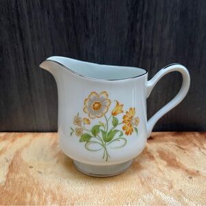 Vintage Ekco International Floral Generation Creamer Cup, 8oz.